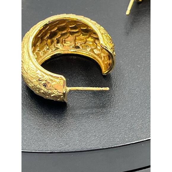 Bellezza Italy Hammered Textured Gold Tone Chunky Half Hoop 925 Back Earrings - Picture 5 of 14